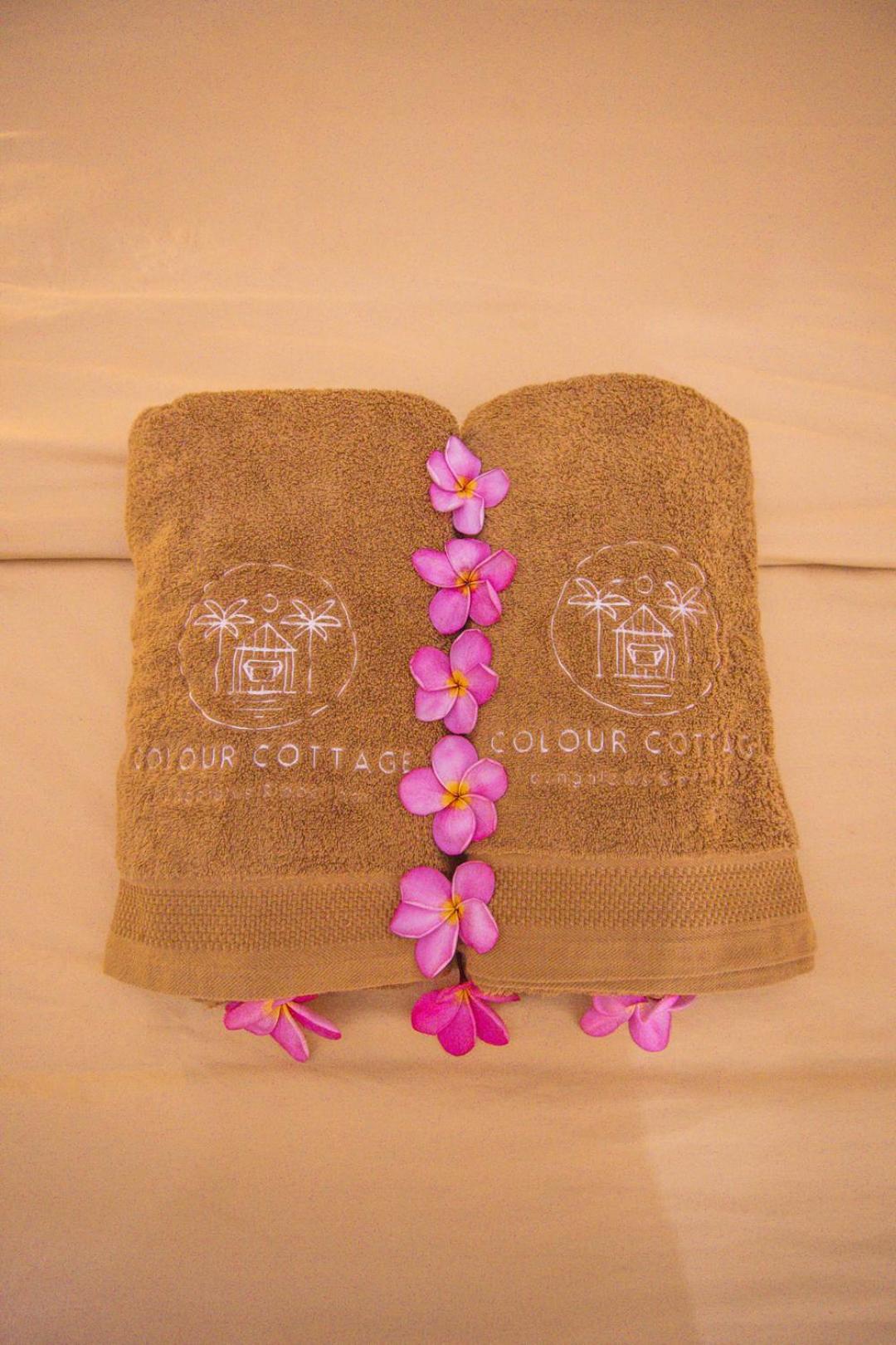 Color Cottage Gili Islands Room photo