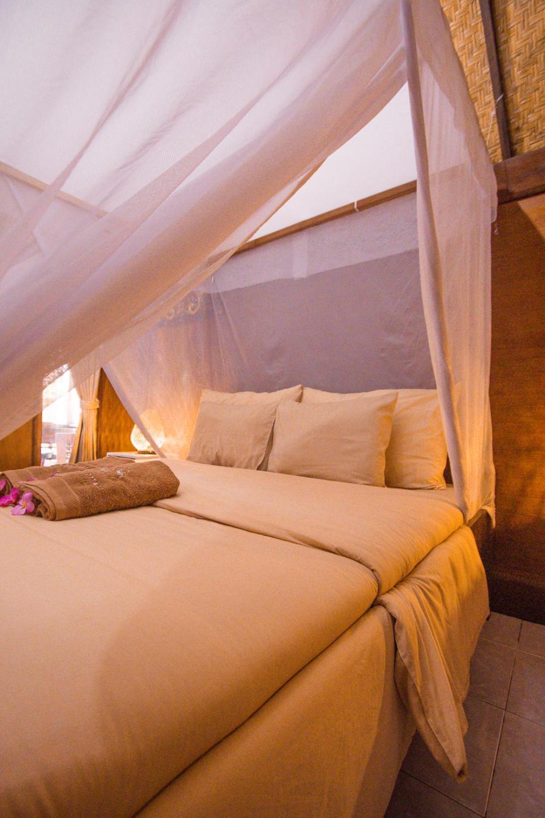 Color Cottage Gili Islands Room photo