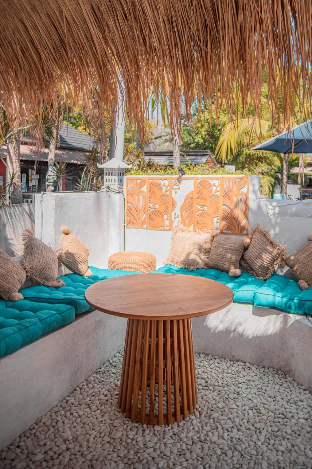 Color Cottage Gili Islands Exterior photo